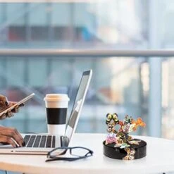 LICRAFT Desk Sculpture Butterflies Desktop Stress Relief Toy Fidget Toy For Anxiety Office Gift Desk Intelligence Development -Folkmanis Toys Shop 31ipDzYIUJL