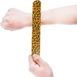 GENERIC 150 Pcs Slap Bracelet Wristbands With Sea Animals, Dinosaurs, Space,Animal Print And Hearts Designs For Kid Birthday Gifts Prizes Treasure Box Goodies Pinata Fillers Classroom Rewards 11 GENERIC 150 Pcs Slap Bracelet Wristbands With Sea Animals, Dinosaurs, Space,Animal Print And Hearts Designs For Kid Birthday Gifts Prizes Treasure Box Goodies Pinata Fillers Classroom Rewards -Folkmanis Toys Shop 413TsxZ9MvL