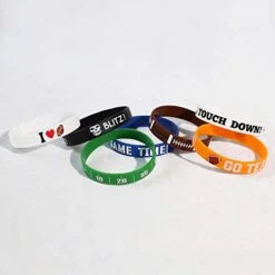35PCS Football Bracelets Game Party Favors - Silicone Wristband Game Day Sport School Birthday Supplies Decorations -Folkmanis Toys Shop 41ICZuOaCkL