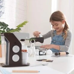 KidKraft Children's Espresso Coffee Set - Role Play Toys For The Kitchen, Play Kitchen Accessories, Gift For Ages 3+ 9 KidKraft Children's Espresso Coffee Set - Role Play Toys For The Kitchen, Play Kitchen Accessories, Gift For Ages 3+ -Folkmanis Toys Shop 41eZGQrC8tL