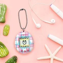 Tamagotchi Original - Plaid (42874) -Folkmanis Toys Shop 41w1zyLJiTL
