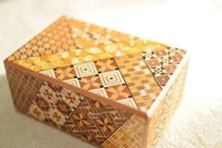 Warashibe Wooden Secret Puzzle Box, 4 Sun 12 Steps, Japan Made, With Original Gift Box -Folkmanis Toys Shop 41yPYfoxErL