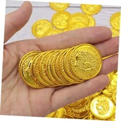 TOYANDONA Pirate Treasure Pirate Accessories 200pcs Pirate Gold Coin Vintage Toys Kids Party Props Treasure Box Accessories Child Treasure Plastic Pirate Pirate Toys Play -Folkmanis Toys Shop 51GKWMXTbbL