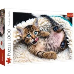 Trefl Red 1000 Piece Puzzle - Cheerful Kitten